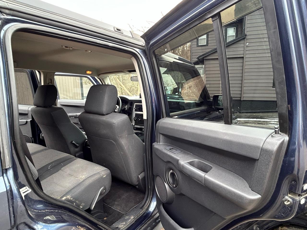 Jeep Commander Sport 4WD 2008