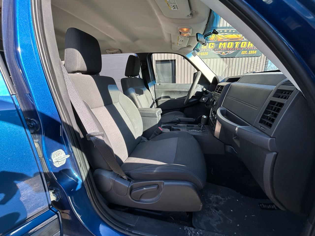 Jeep Liberty Sport 4WD 2009