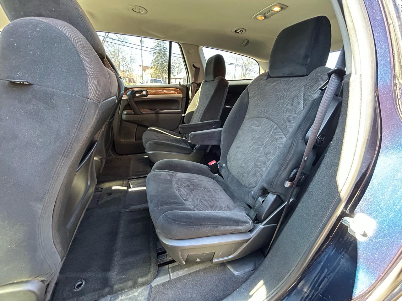 Buick Enclave Base FWD 2012