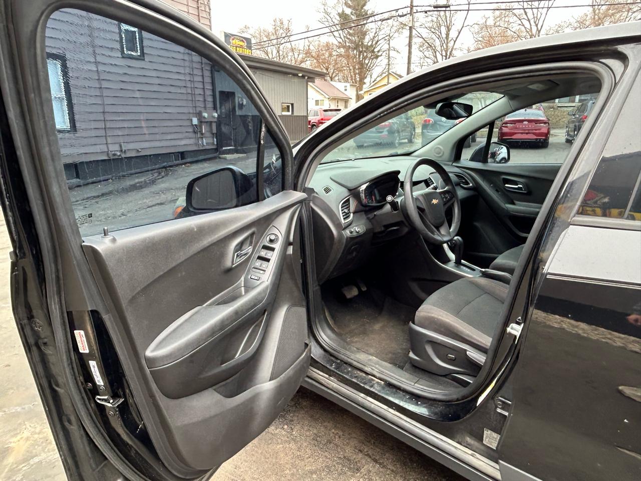 Chevrolet Trax LS FWD 2018