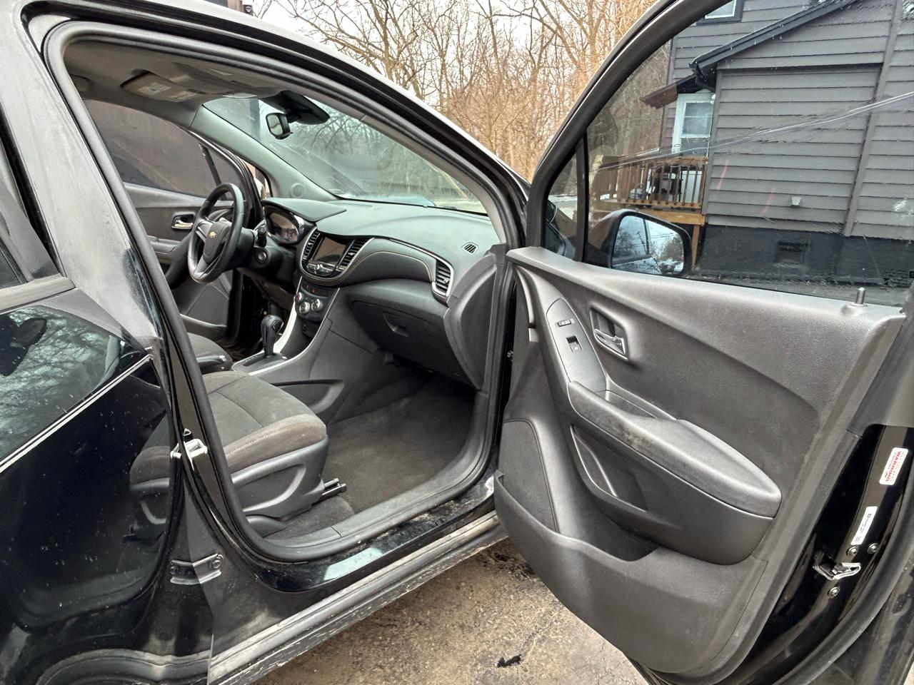 Chevrolet Trax LS FWD 2018