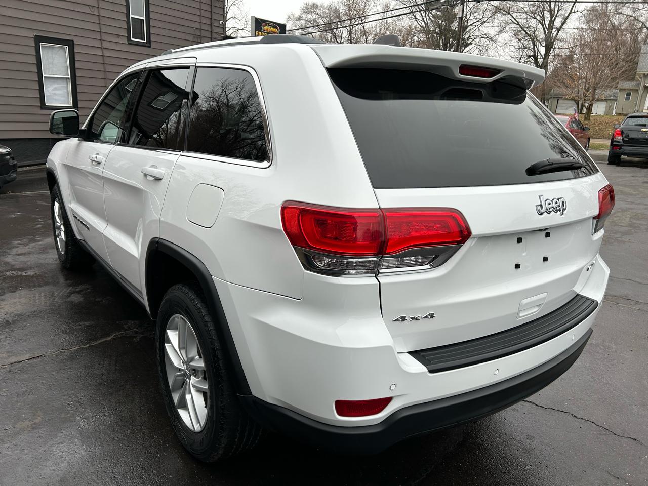 Jeep Grand Cherokee Laredo 4WD 2018