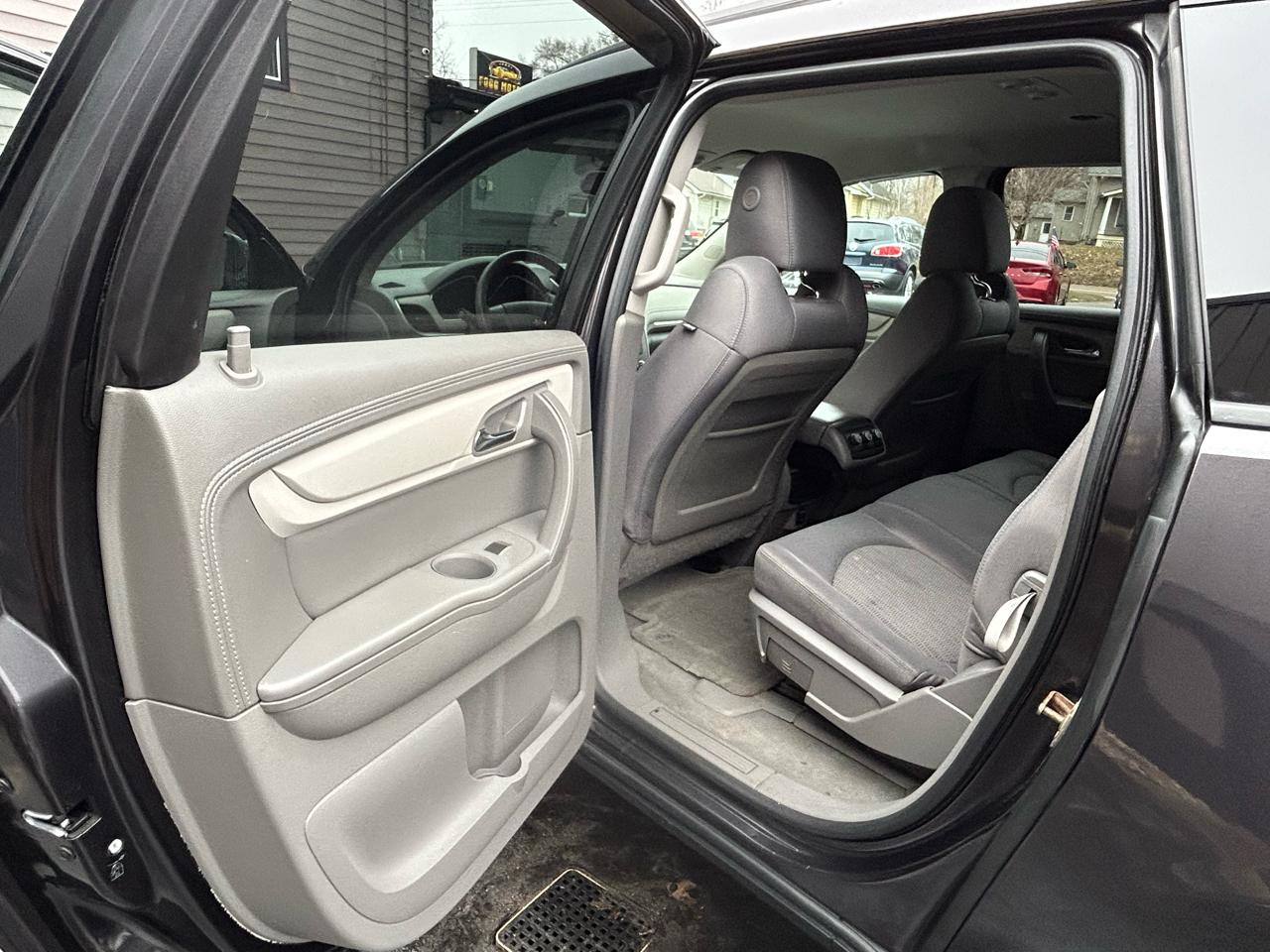 Chevrolet Traverse LS AWD w/PDC 2016