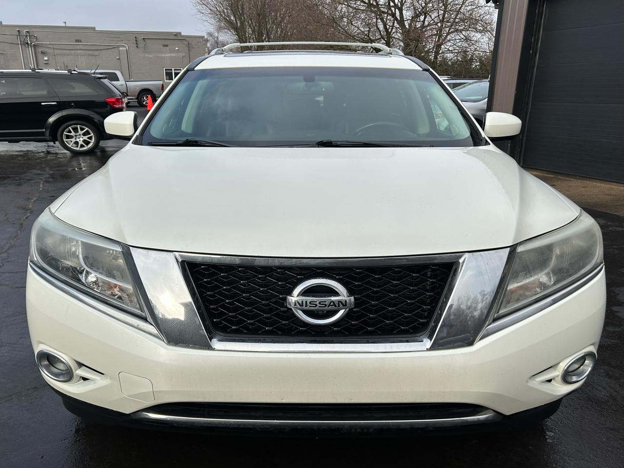 Nissan Pathfinder SV 4WD 2015