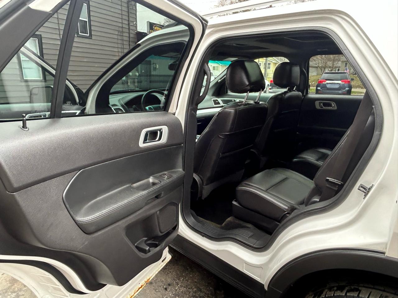 Ford Explorer XLT 4WD 2015