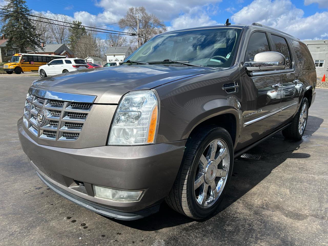 Cadillac Escalade ESV AWD Premium 2011