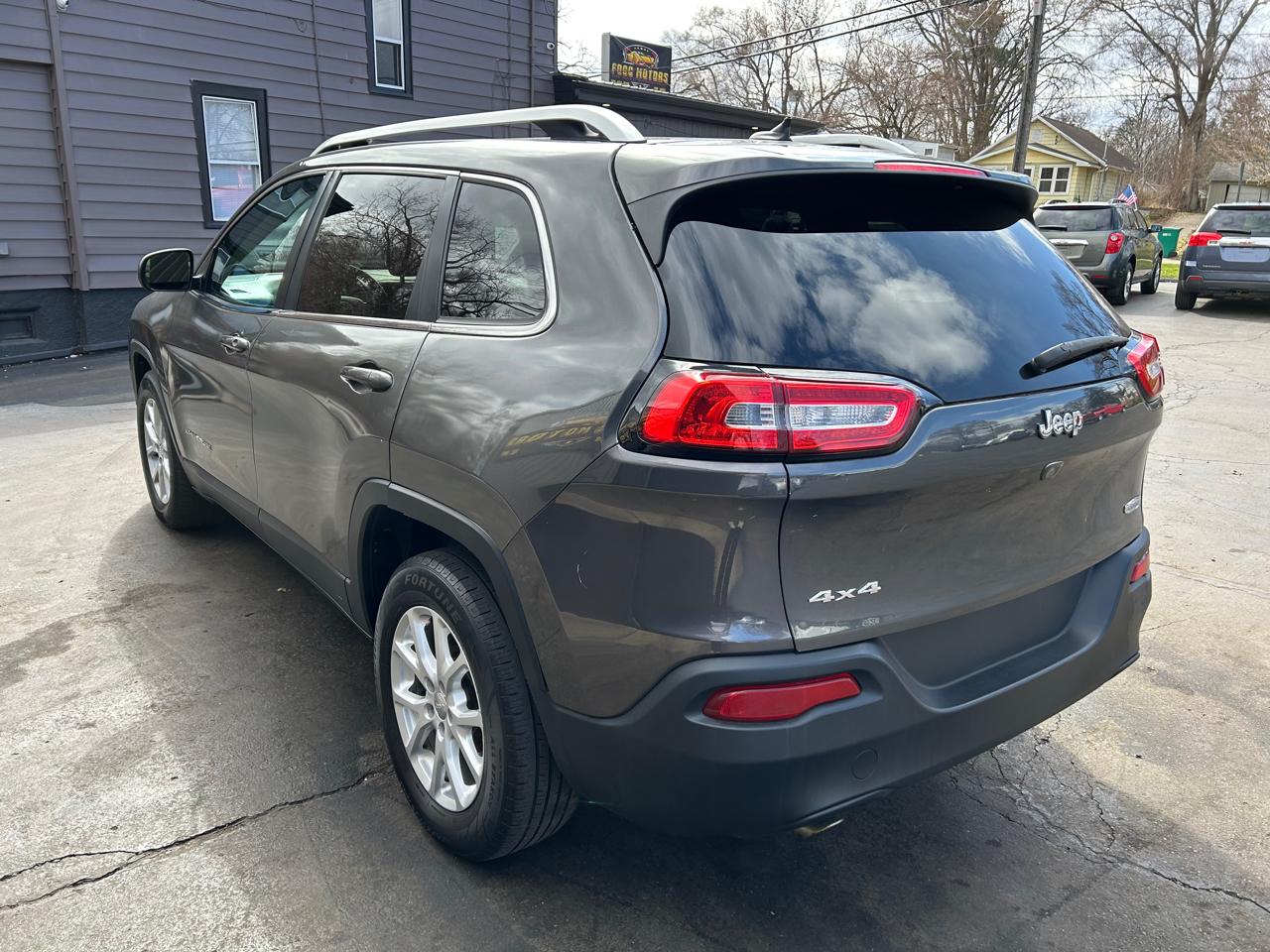 Jeep Cherokee Latitude 4WD 2015