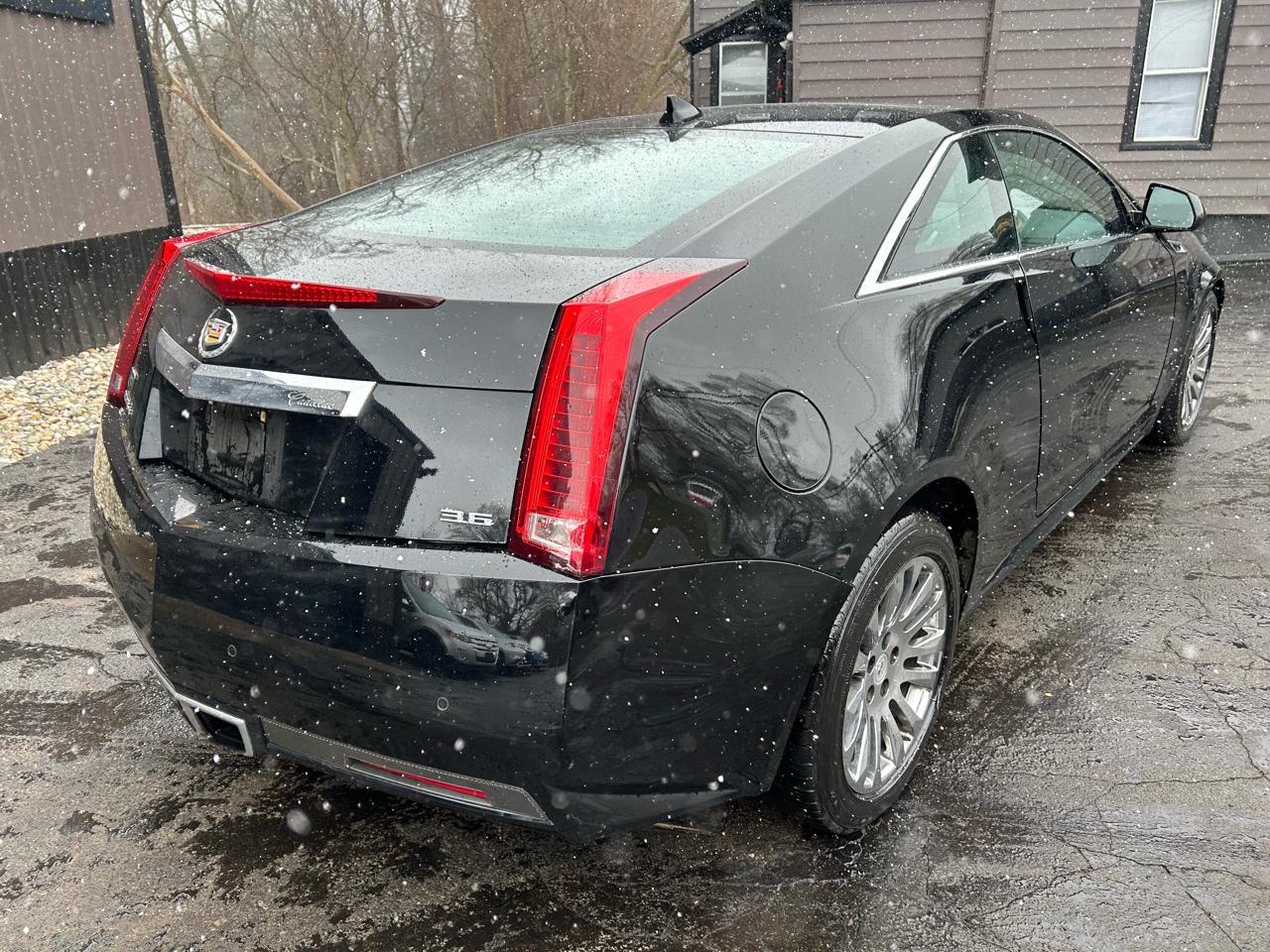 Cadillac CTS Performance Coupe AWD 2011