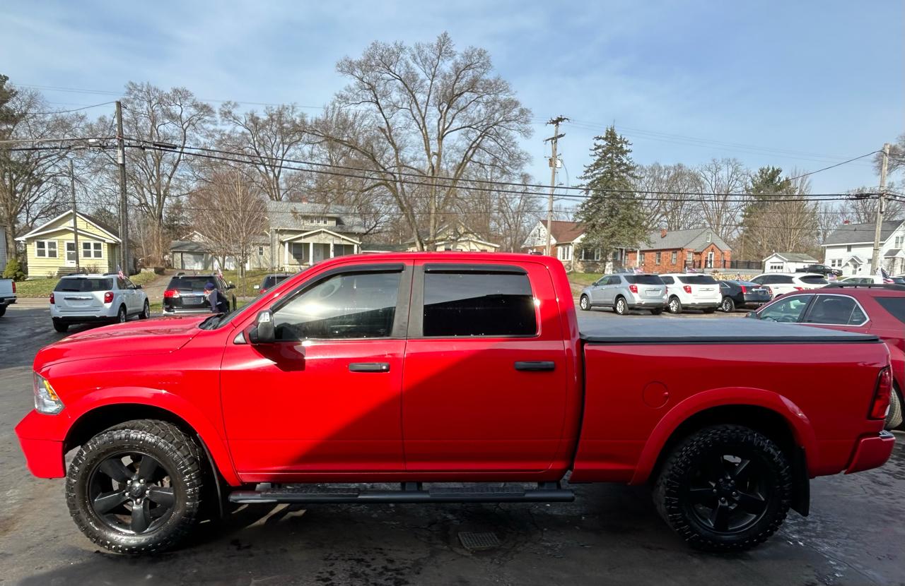 RAM 1500 Outdoorsman 4x4 Crew Cab 5'7" Box 2015