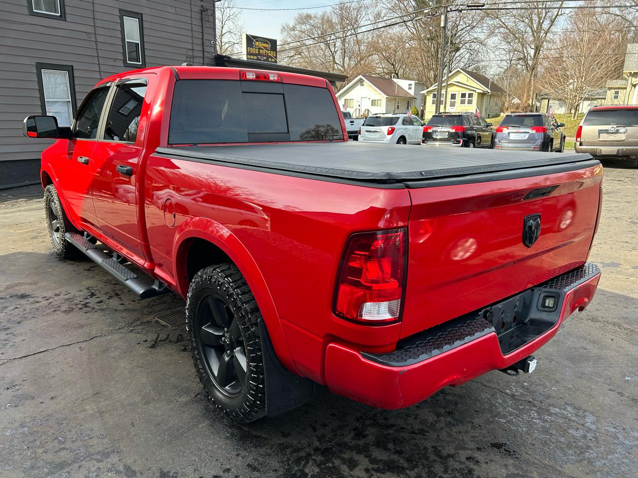 RAM 1500 Outdoorsman 4x4 Crew Cab 5'7" Box 2015