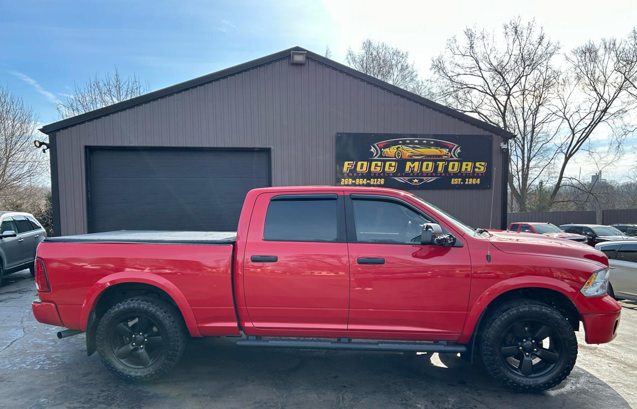 RAM 1500 Outdoorsman 4x4 Crew Cab 5'7" Box 2015