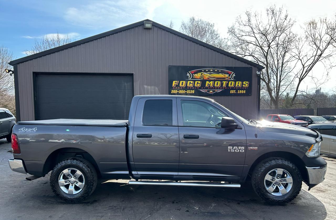 RAM 1500 ST Quad Cab 4WD 2017