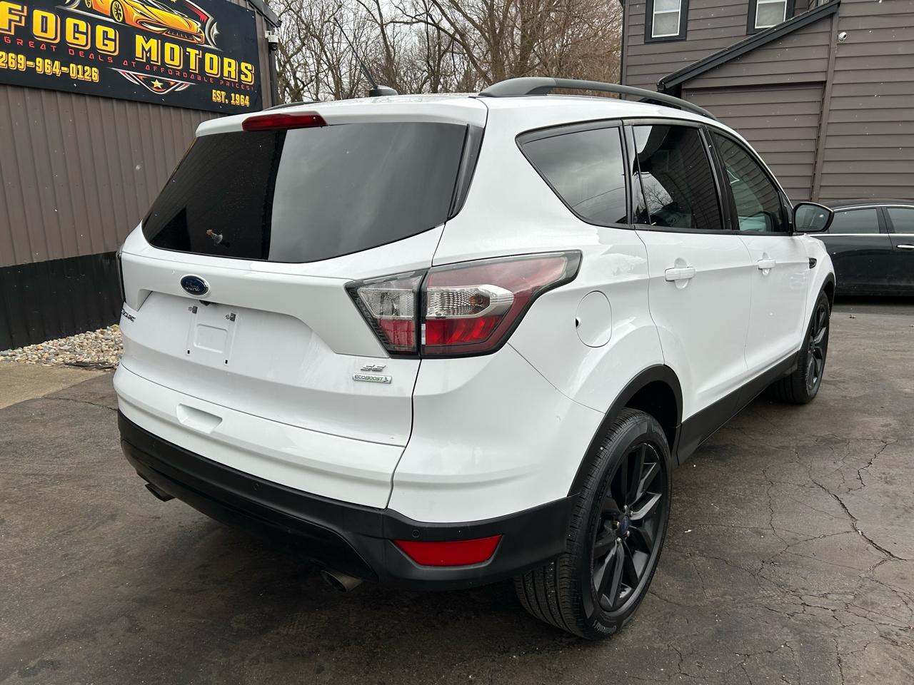 Ford Escape SE FWD 2017