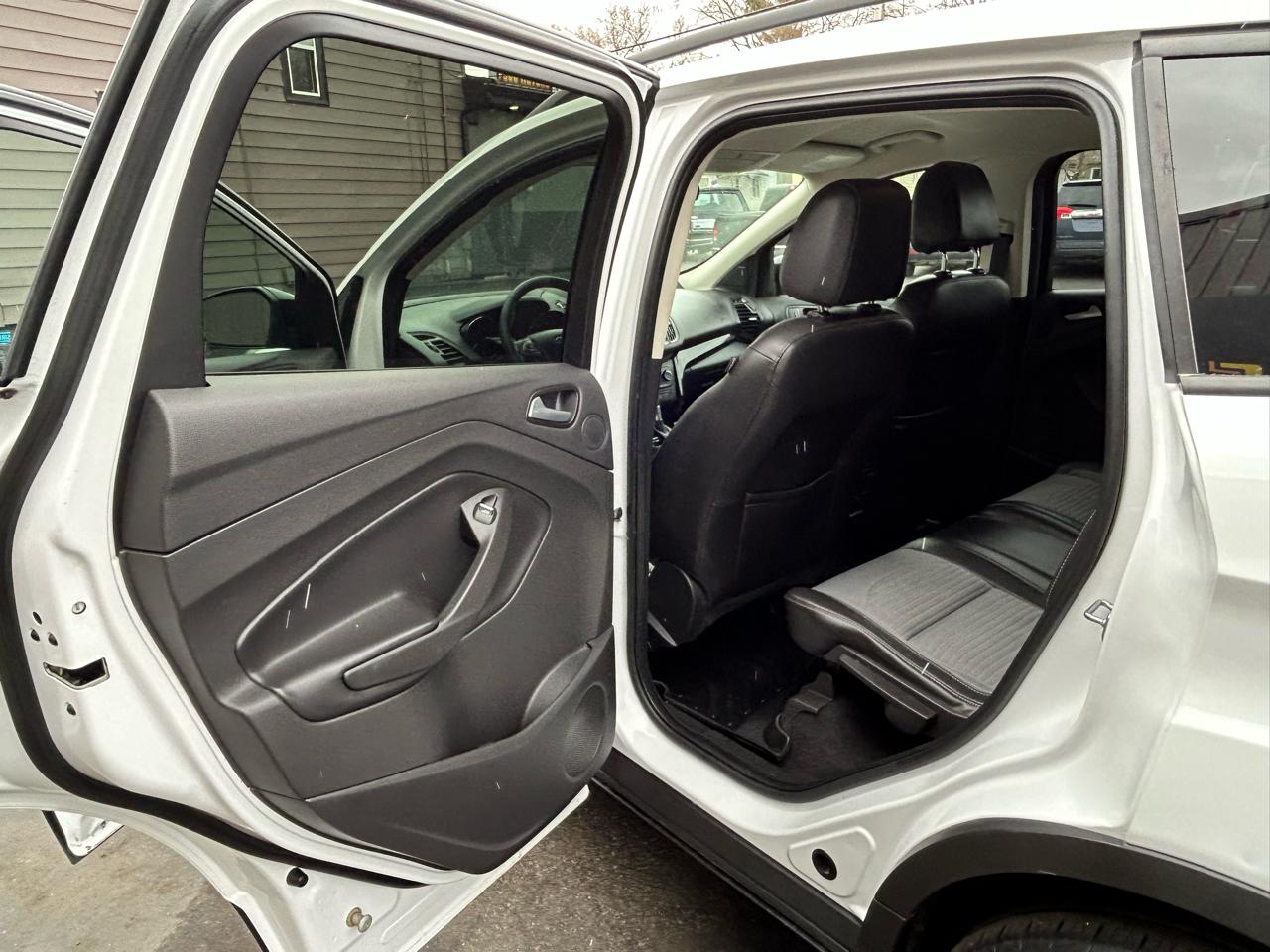 Ford Escape SE FWD 2017