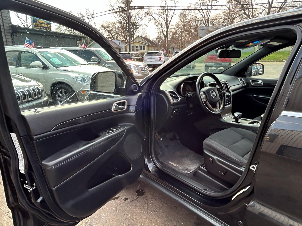 Jeep Grand Cherokee Laredo 4WD 2014