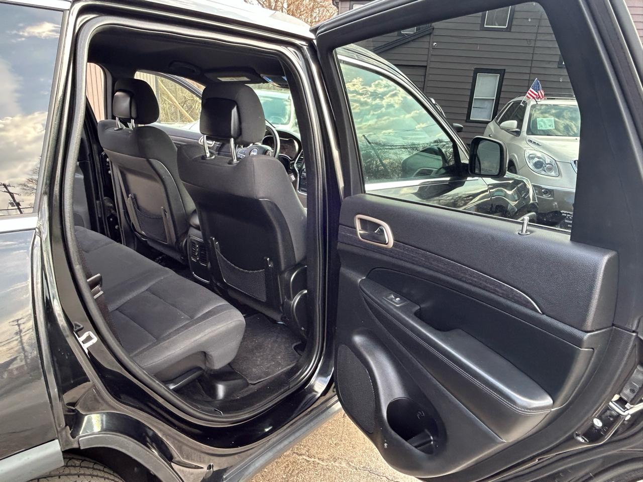 Jeep Grand Cherokee Laredo 4WD 2014