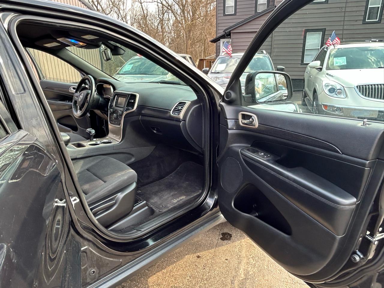 Jeep Grand Cherokee Laredo 4WD 2014