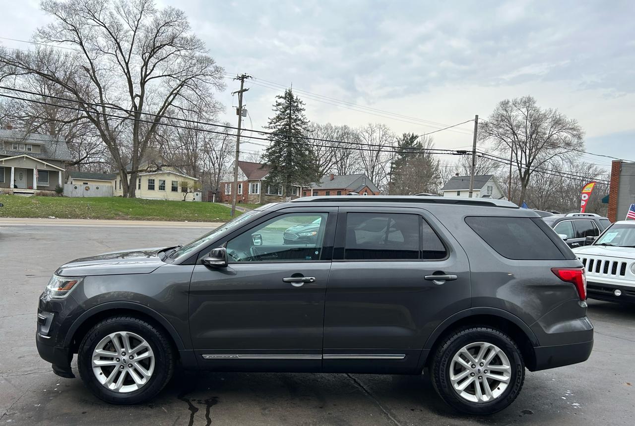 Ford Explorer XLT FWD 2016