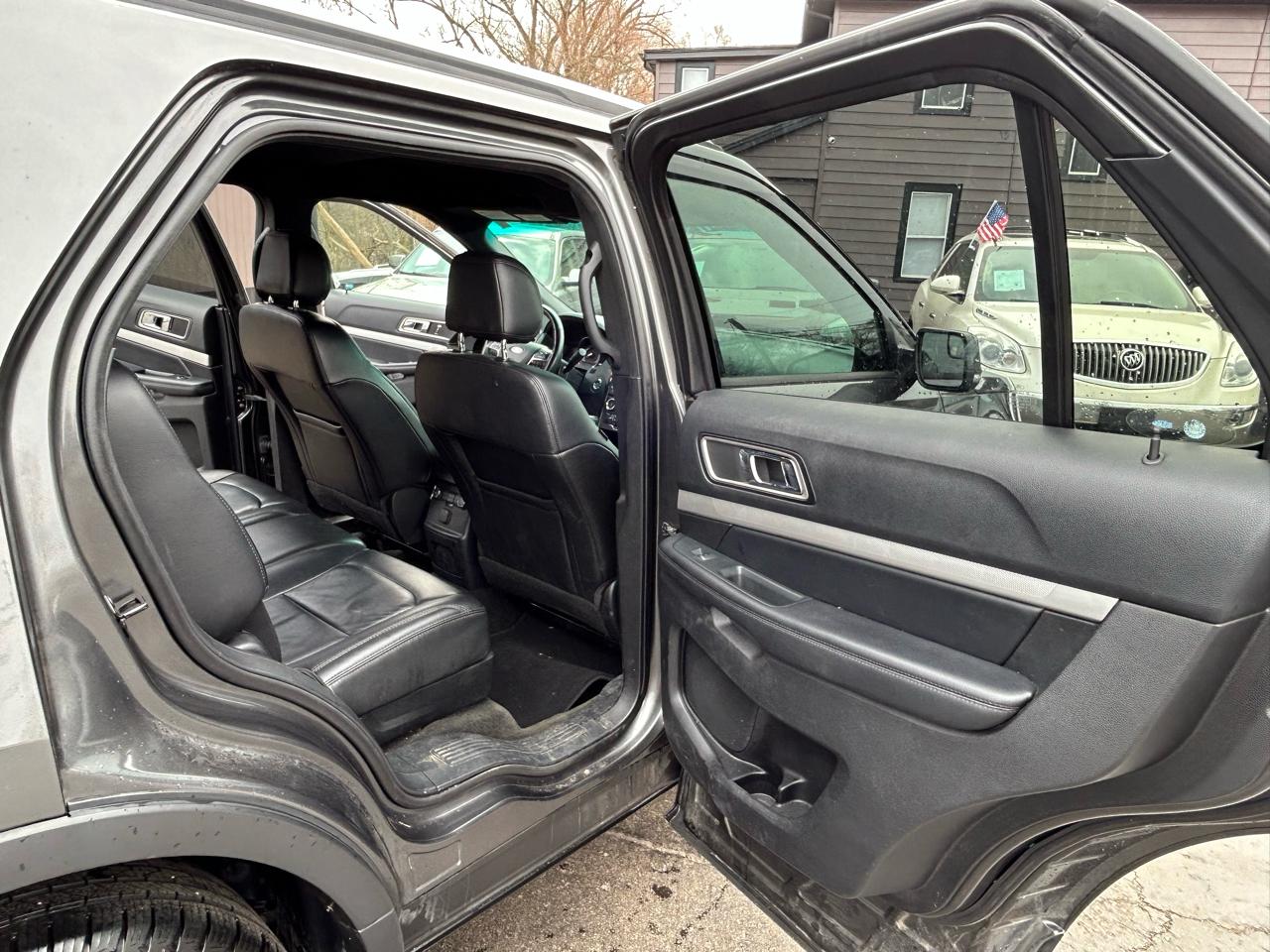 Ford Explorer XLT FWD 2016