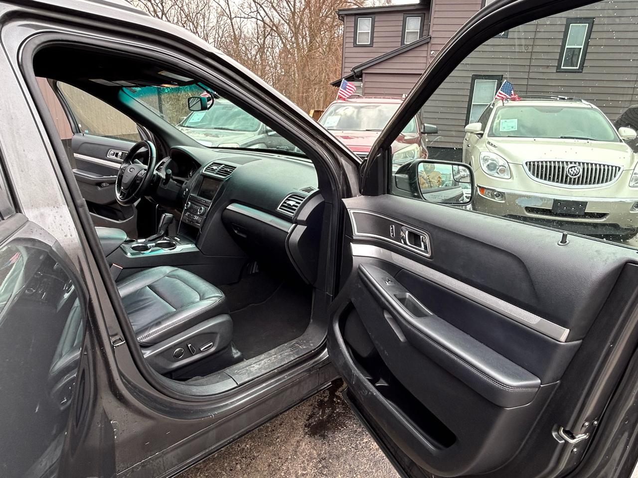 Ford Explorer XLT FWD 2016