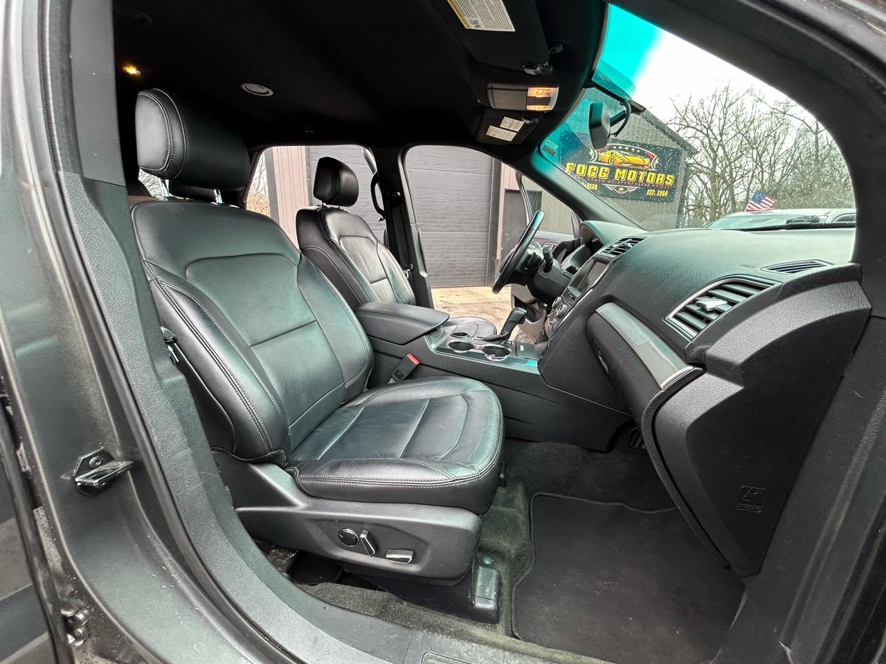 Ford Explorer XLT FWD 2016