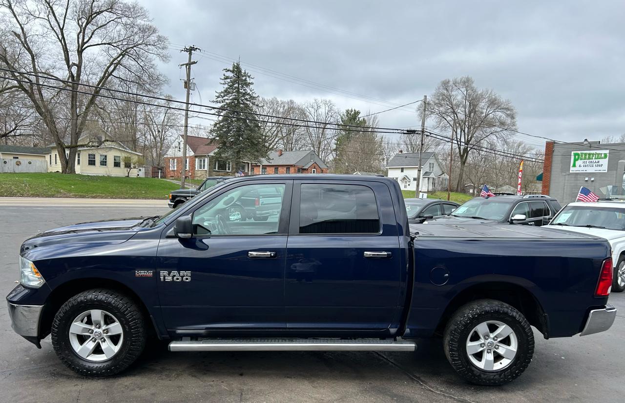 RAM 1500 SLT Crew Cab SWB 4WD 2017