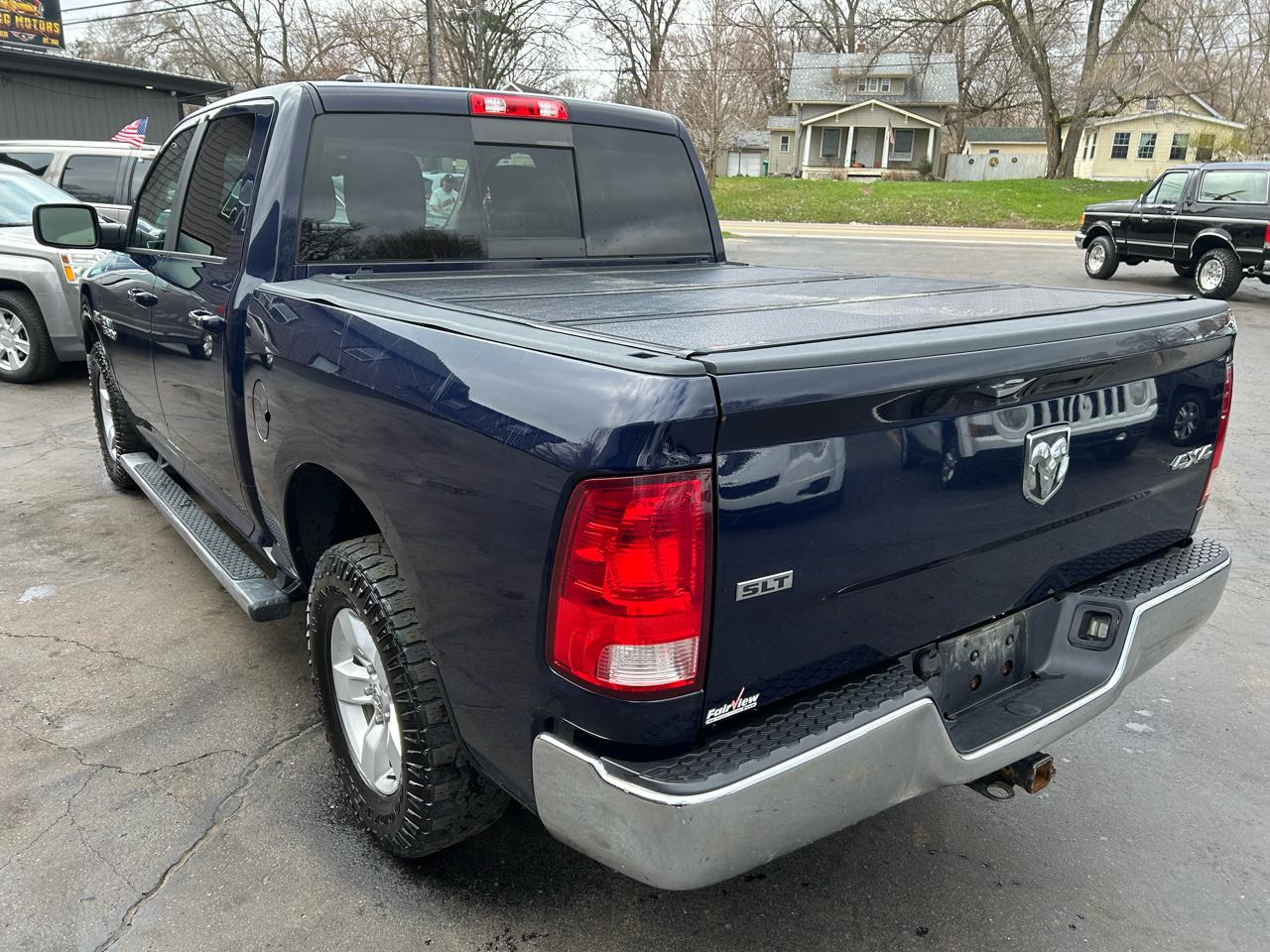 RAM 1500 SLT Crew Cab SWB 4WD 2017