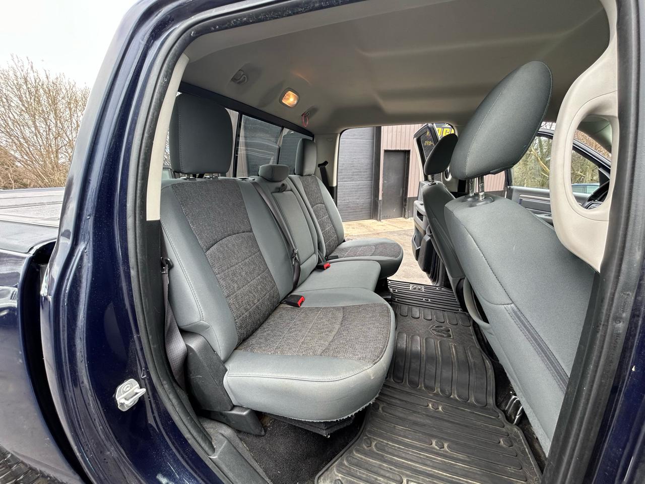 RAM 1500 SLT Crew Cab SWB 4WD 2017