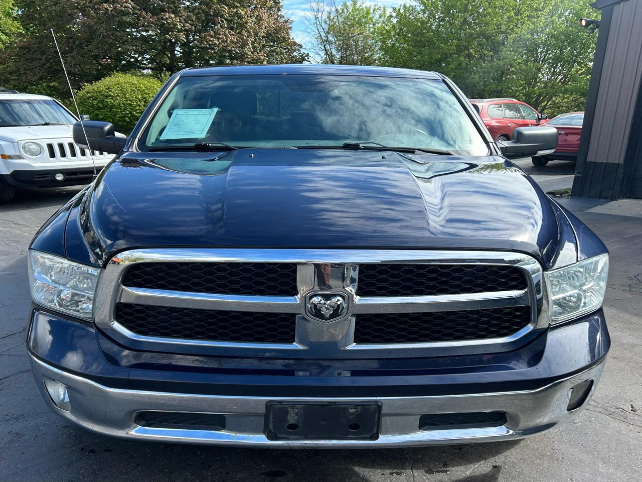 RAM 1500 SLT Crew Cab 4WD 2017