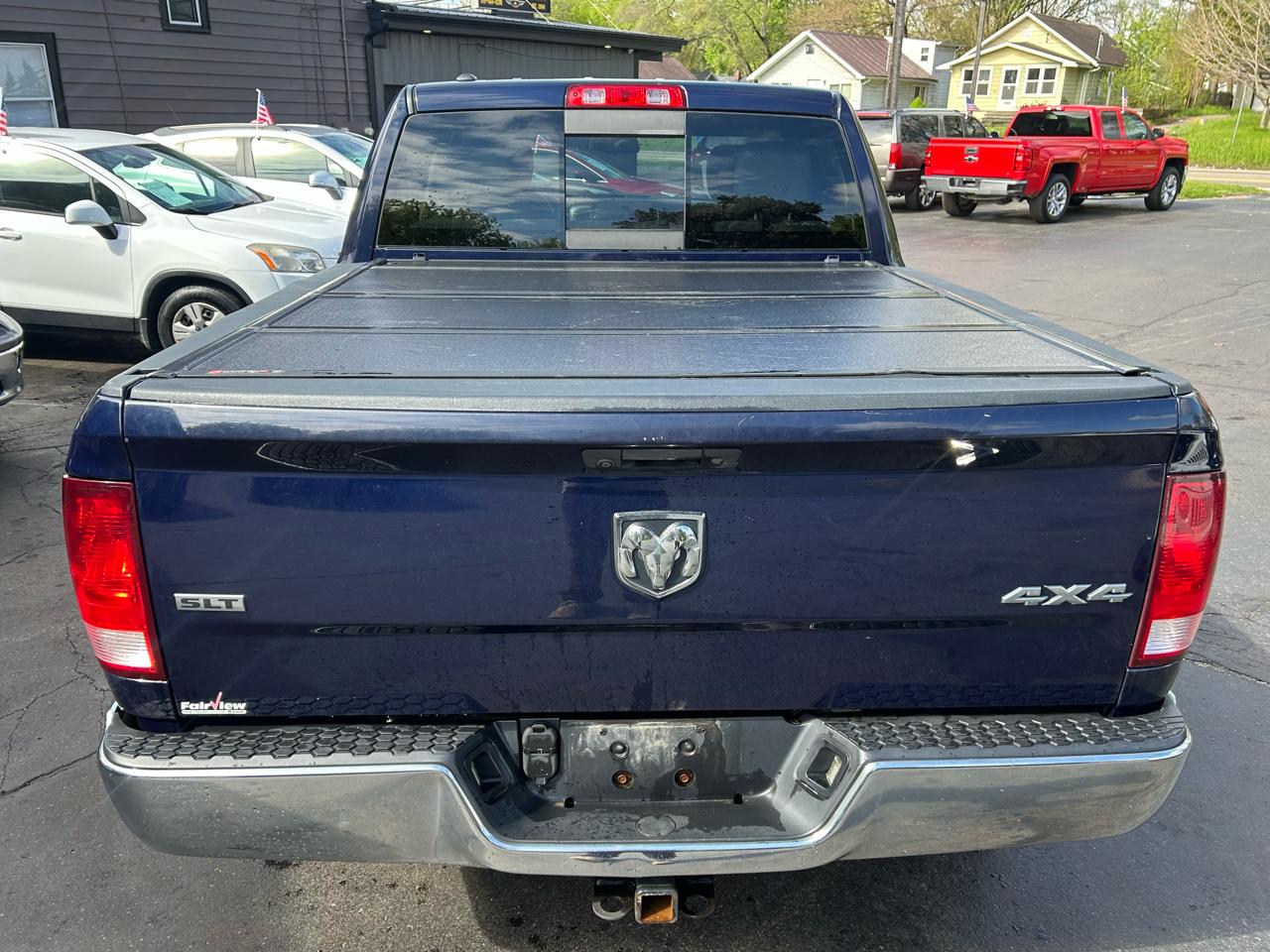 RAM 1500 SLT Crew Cab 4WD 2017