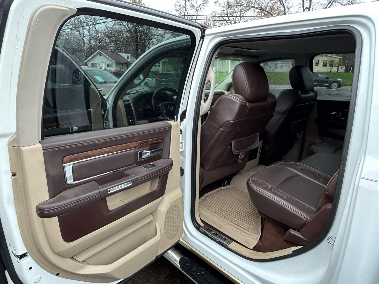 RAM 1500 Longhorn Crew Cab SWB 4WD 2015