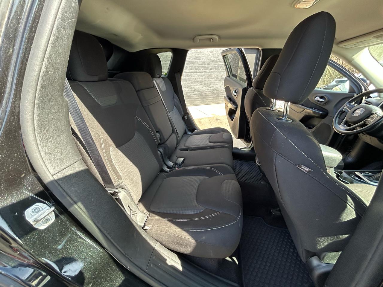 Jeep Cherokee 4WD 4dr North 2016