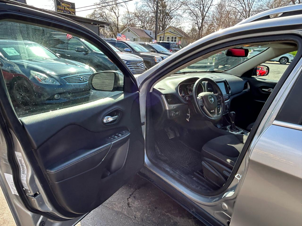 Jeep Cherokee Latitude FWD 2015