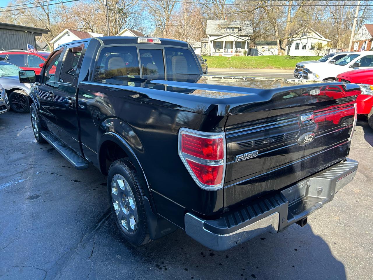 Ford F-150 Lariat SuperCrew 2WD 2011