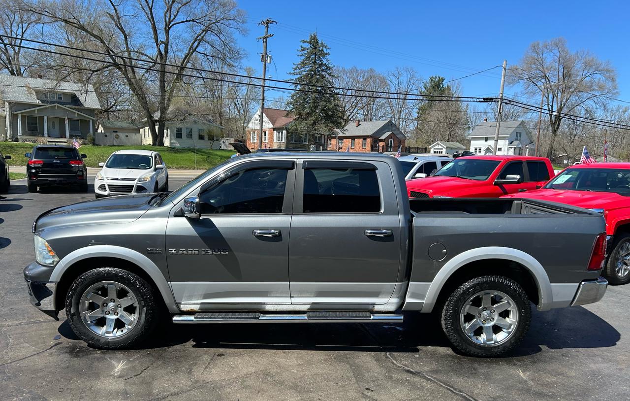 RAM 1500 Laramie Crew Cab 4WD 2012
