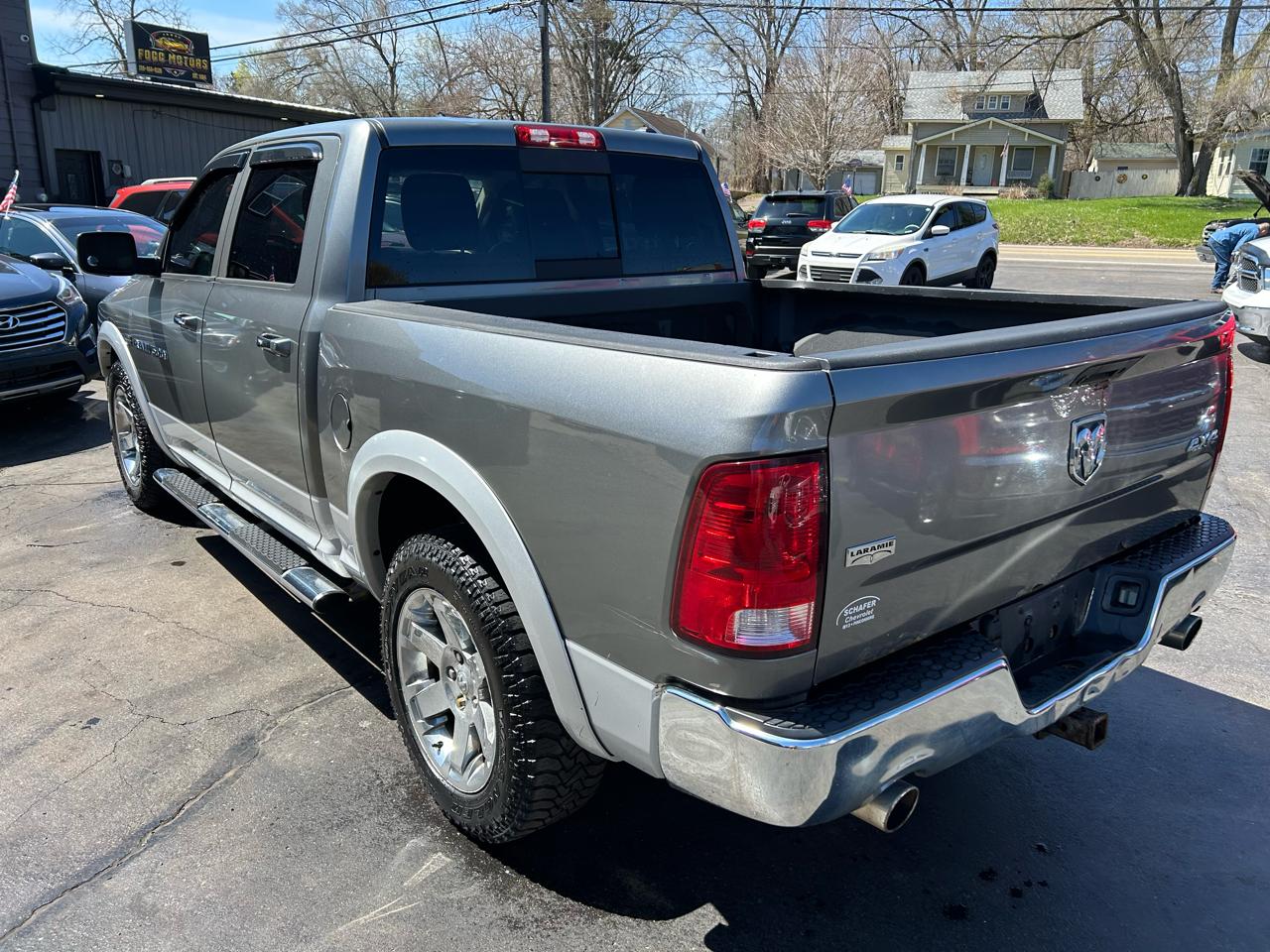 RAM 1500 Laramie Crew Cab 4WD 2012