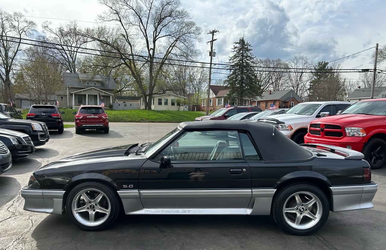 Ford Mustang GT convertible 1989