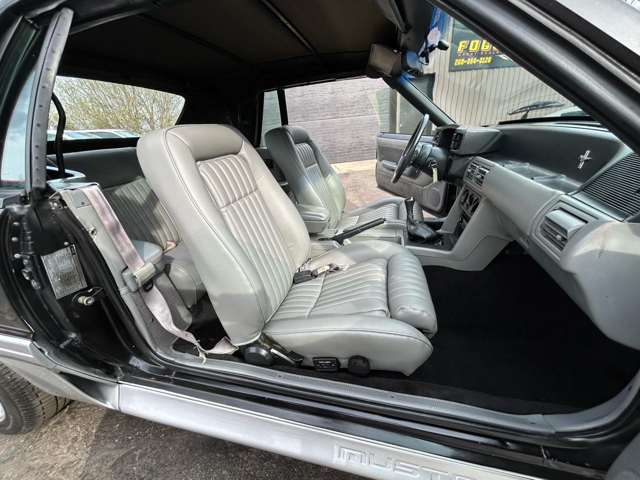 Ford Mustang GT convertible 1989