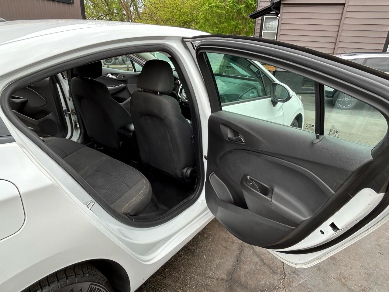 Chevrolet Cruze L Manual 2017