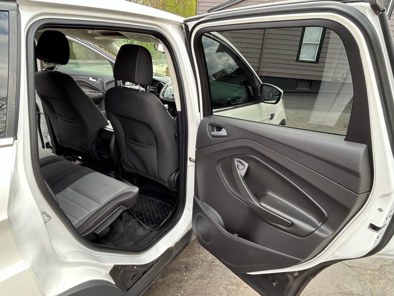 Ford Escape SE 4WD 2013