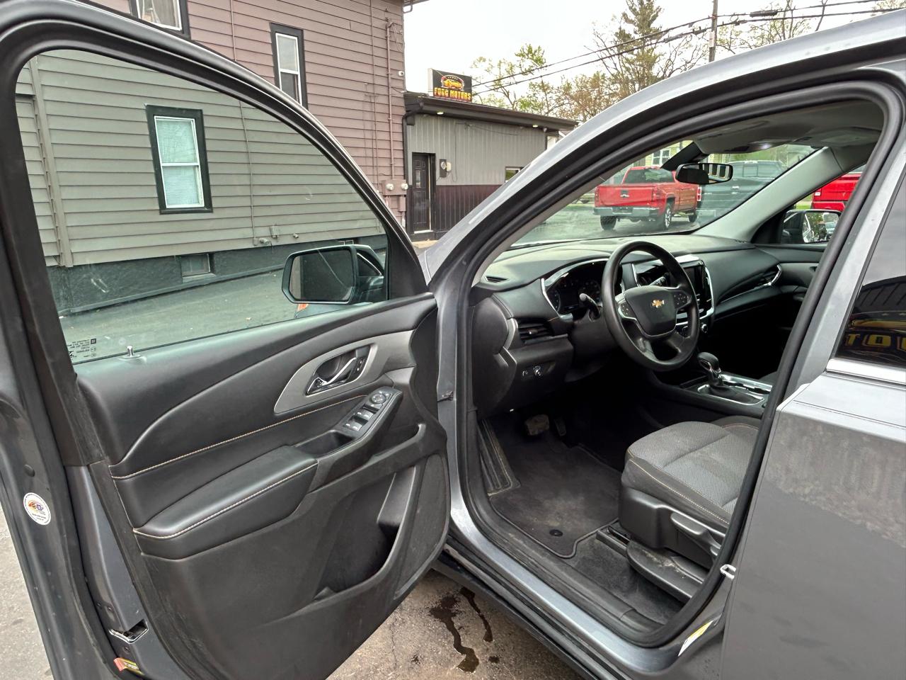 Chevrolet Traverse LS FWD 2021