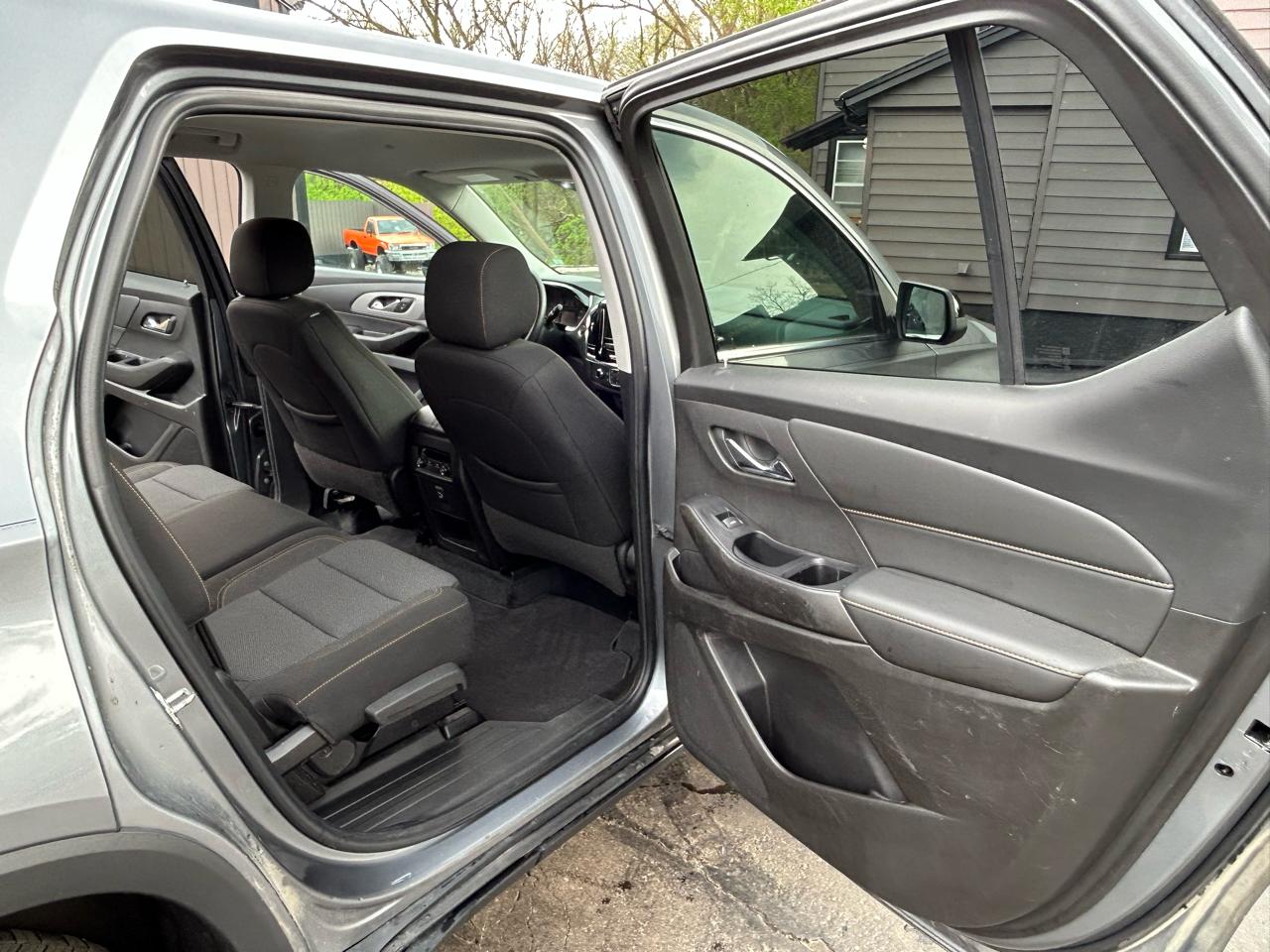 Chevrolet Traverse LS FWD 2021