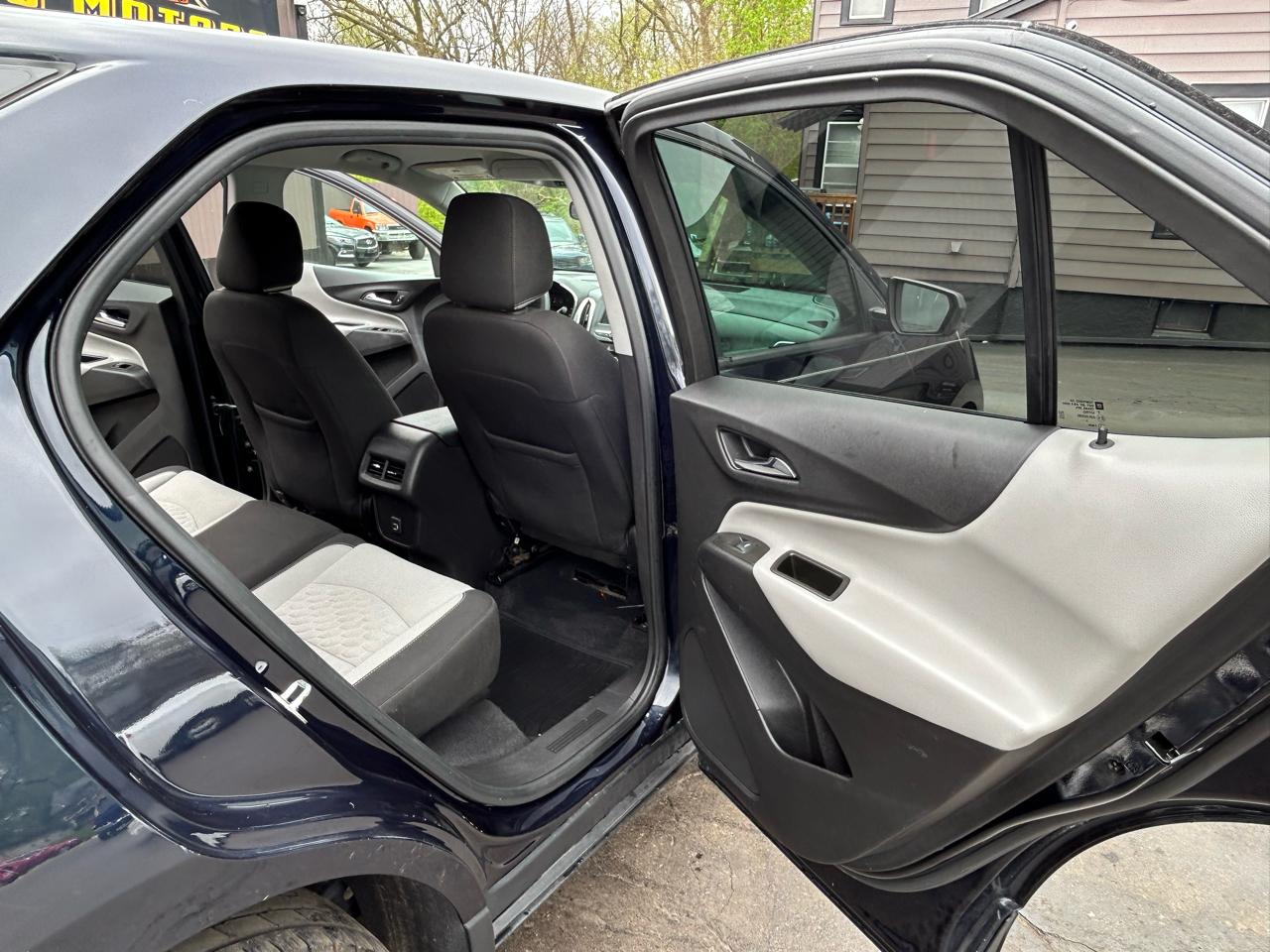 Chevrolet Equinox LS 2WD 2020