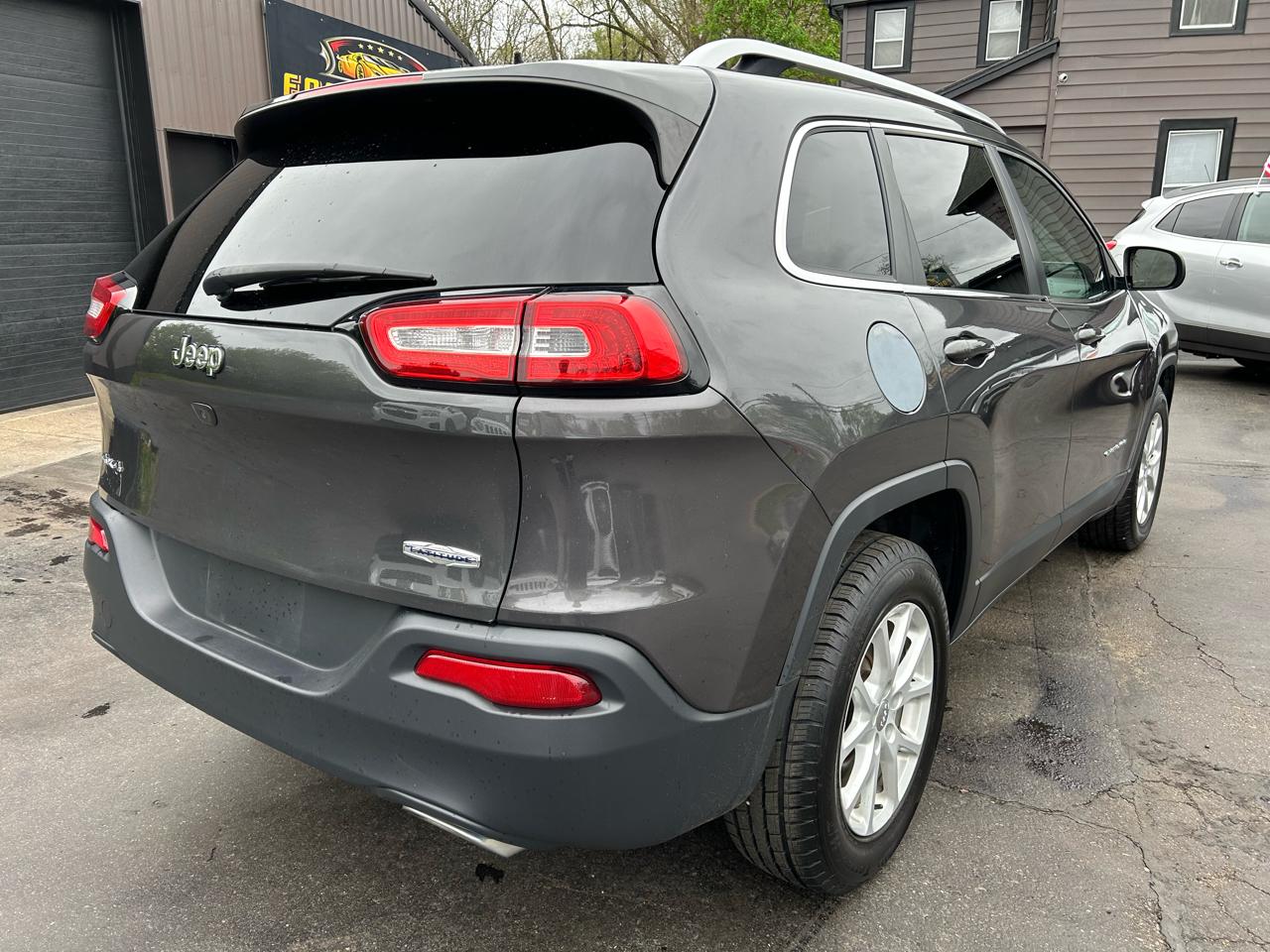 Jeep Cherokee Latitude 4WD 2017