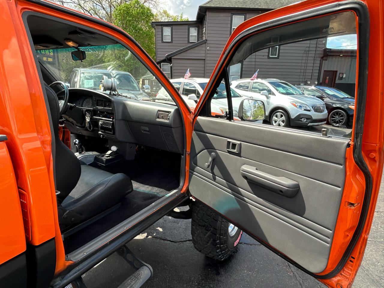 Toyota Pickup DLX V6 Reg. Cab Short Bed 4WD 1990