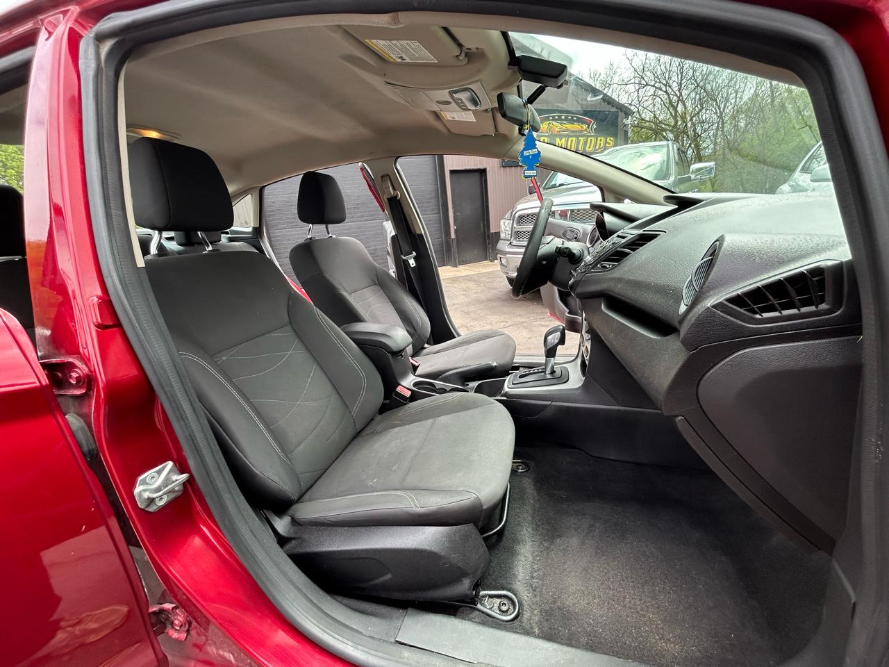 Ford Fiesta SE Sedan 2017