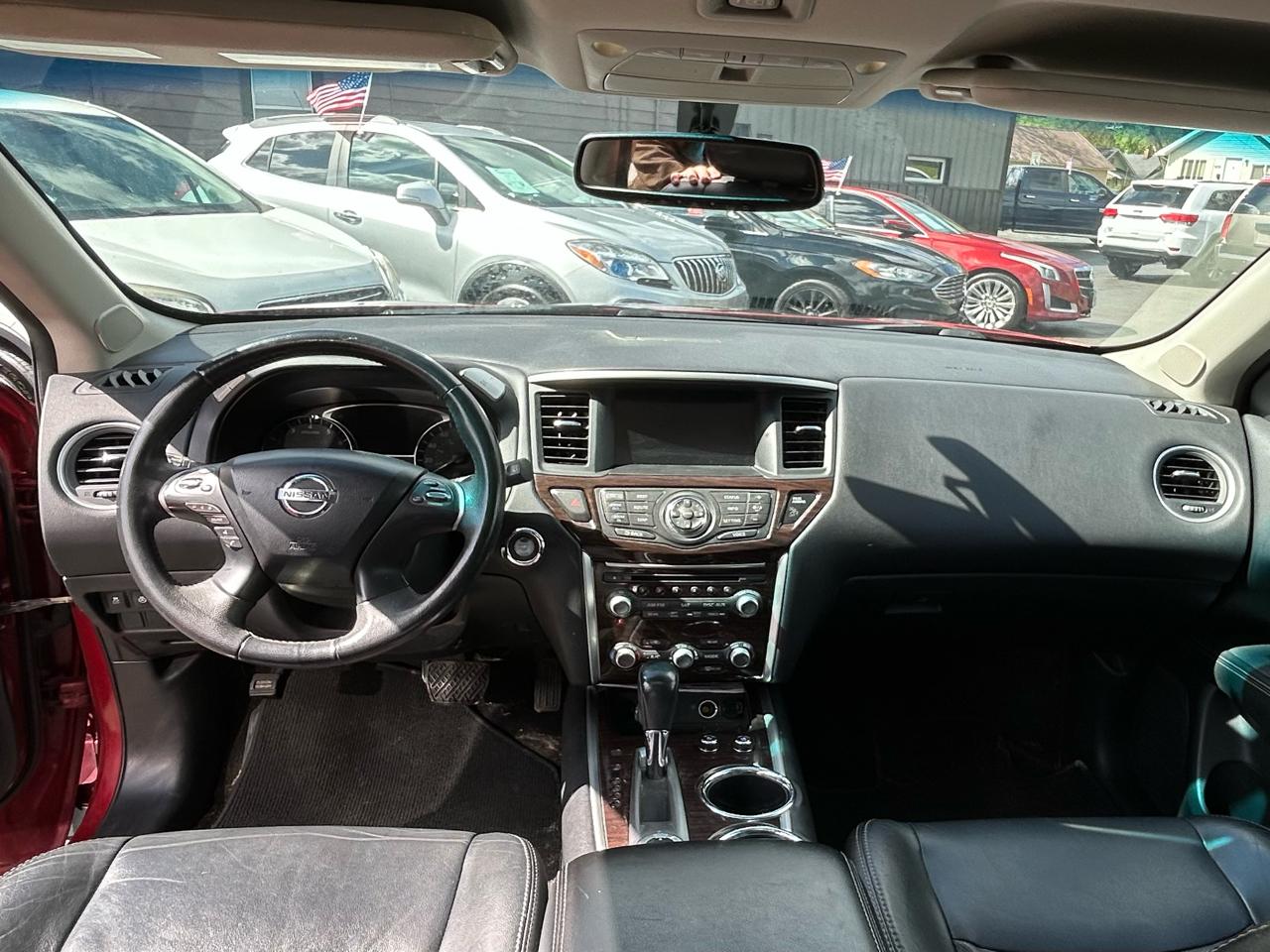 Nissan Pathfinder Platinum 4WD 2013