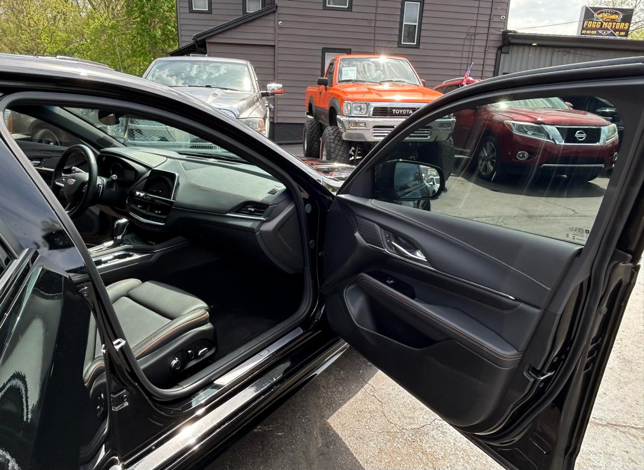 Cadillac CT4 Sport 2025