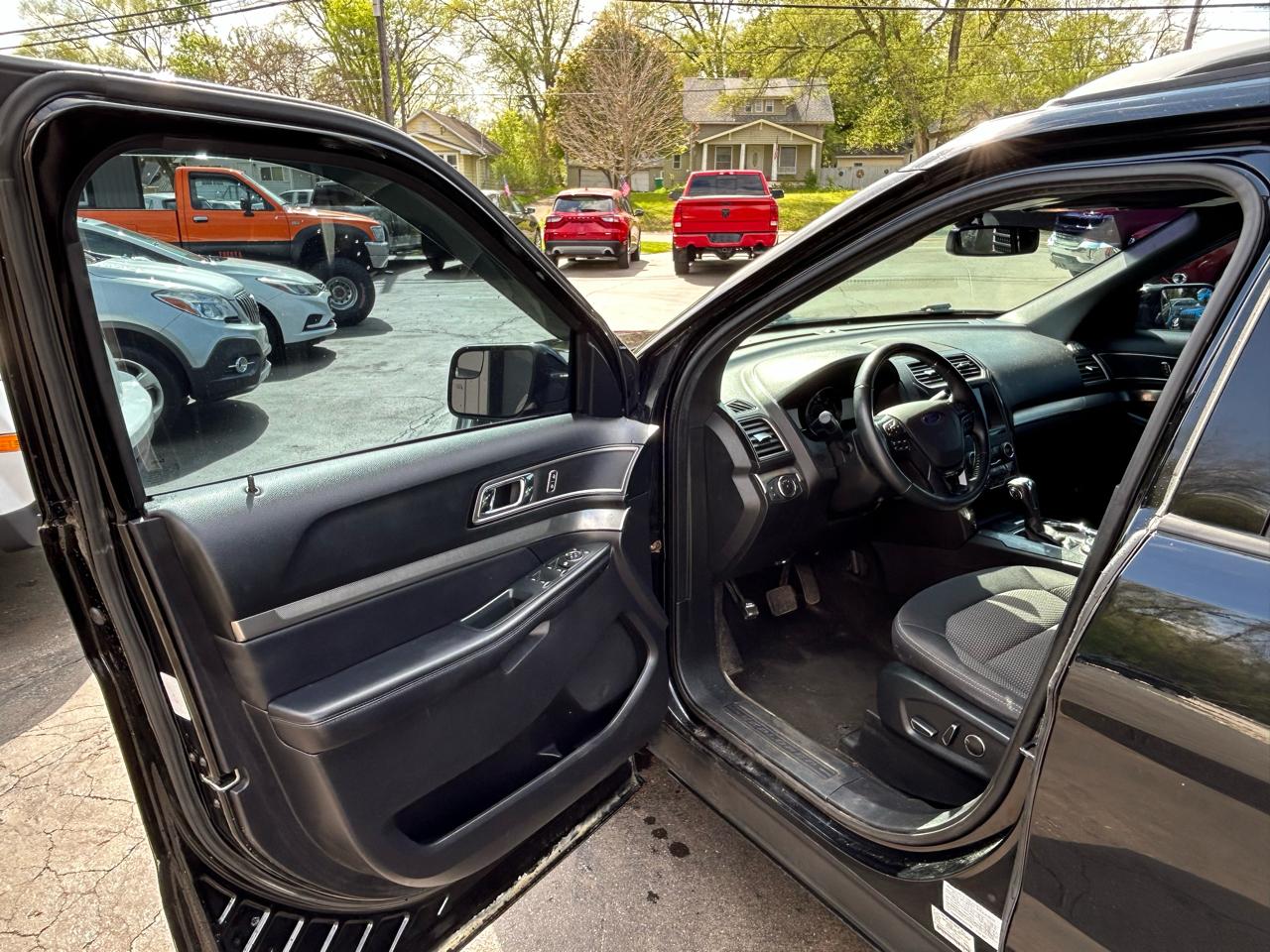 Ford Explorer XLT 4WD 2018