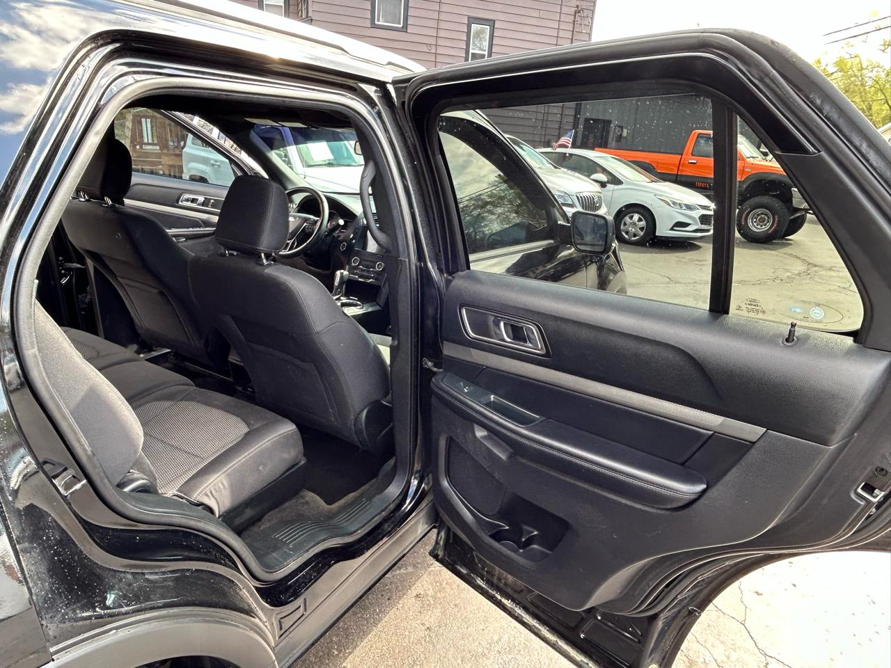 Ford Explorer XLT 4WD 2018